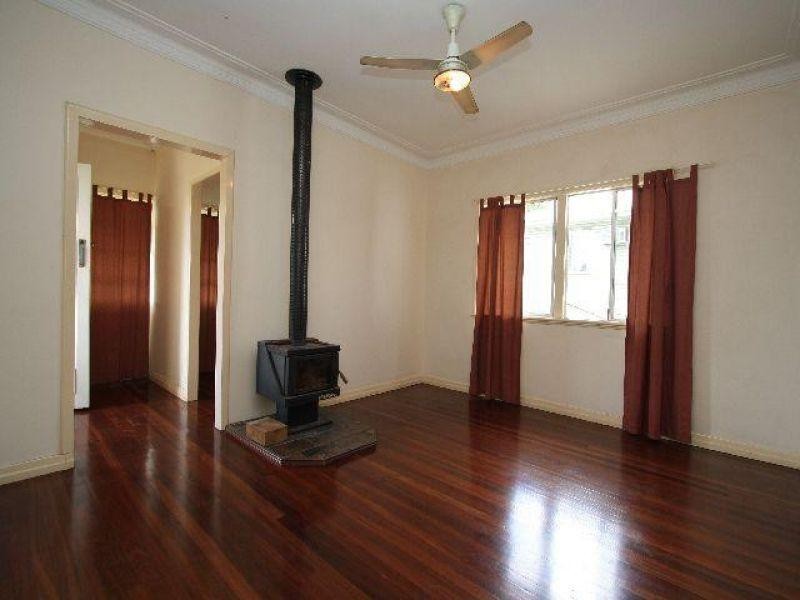 86 Muriel Avenue, Moorooka QLD 4105