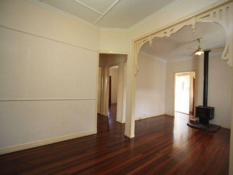 86 Muriel Avenue, Moorooka QLD 4105