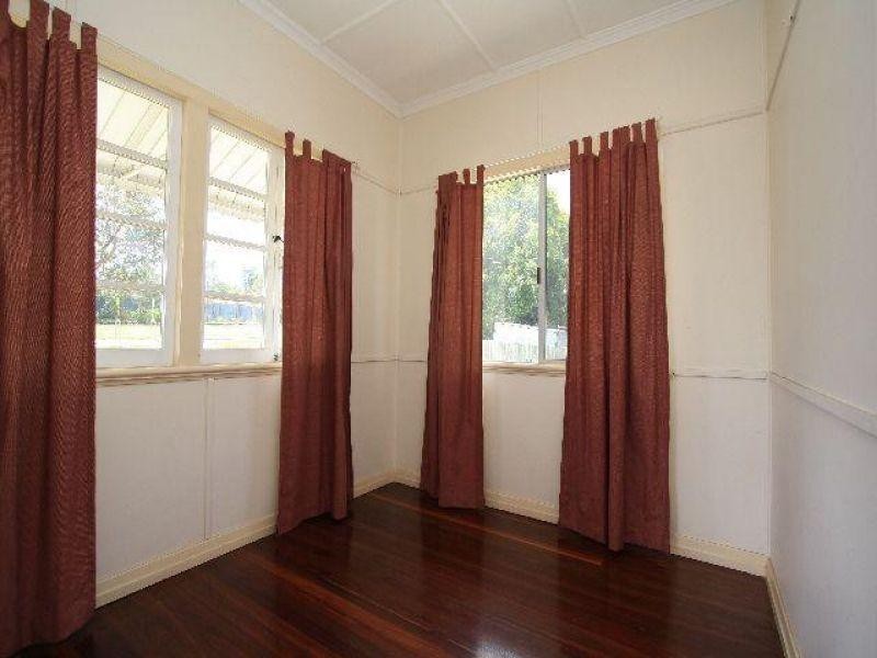 86 Muriel Avenue, Moorooka QLD 4105