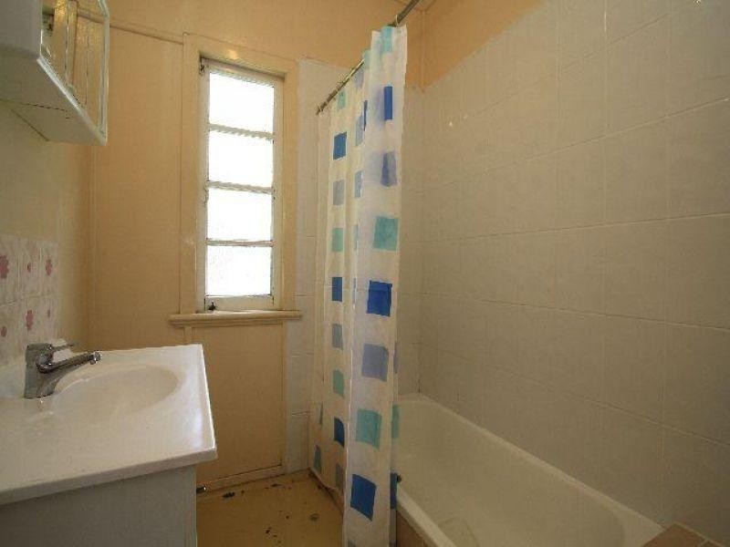 86 Muriel Avenue, Moorooka QLD 4105