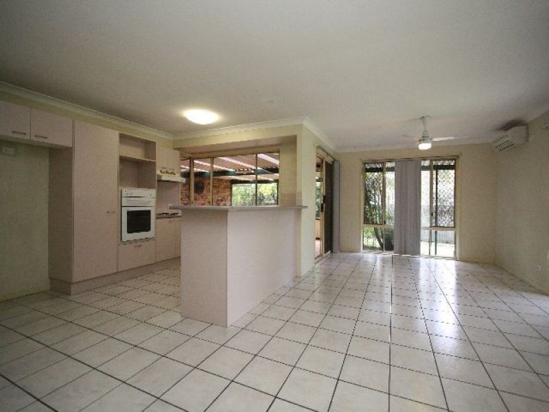 6 Bluebell Place, Calamvale QLD 4116