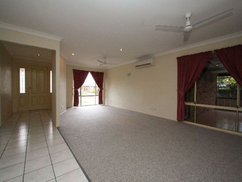 6 Bluebell Place, Calamvale QLD 4116