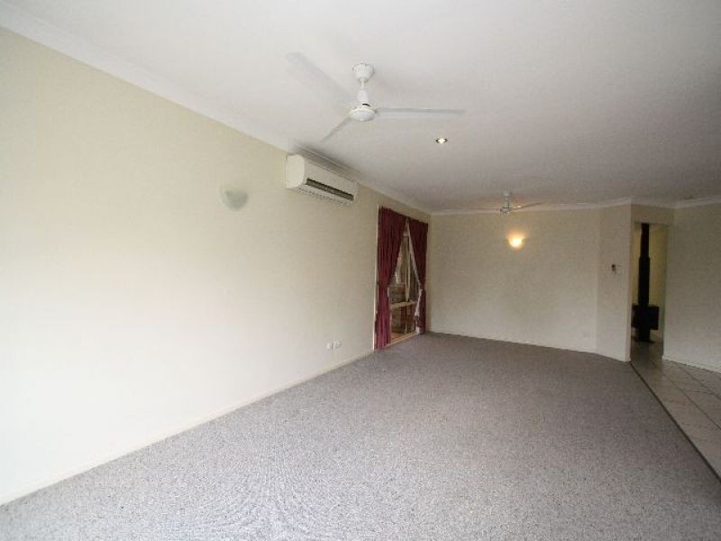 6 Bluebell Place, Calamvale QLD 4116