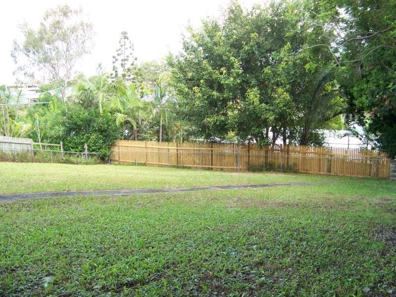 30 Gladstone Street, Indooroopilly QLD 4068