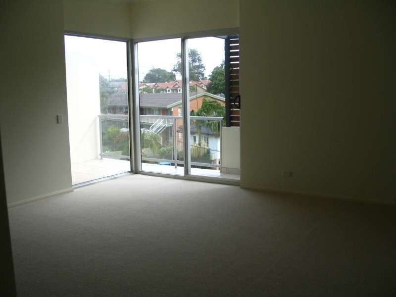 1, 5 Carey Lane, Southport QLD 4215