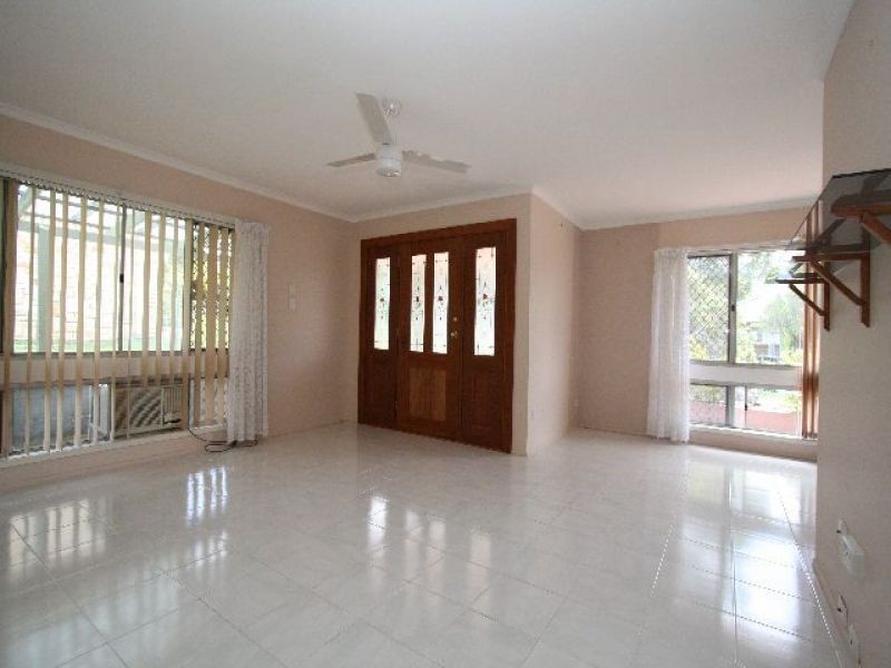 9 Malmrose Street, Wishart QLD 4122