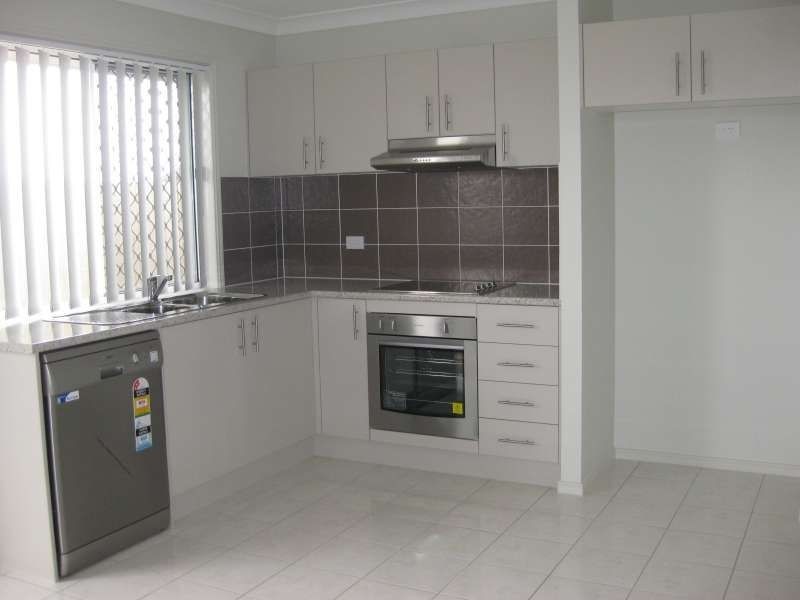 2/20 Nutmeg Drive, Griffin QLD 4503