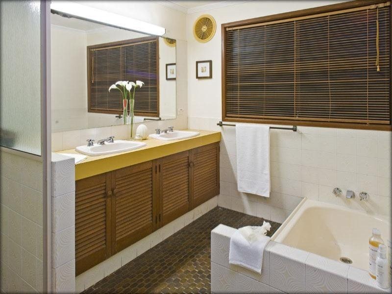 18 Desanne Place, Moorooka QLD 4105