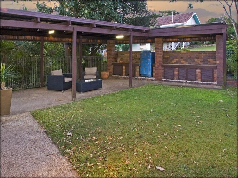 18 Desanne Place, Moorooka QLD 4105