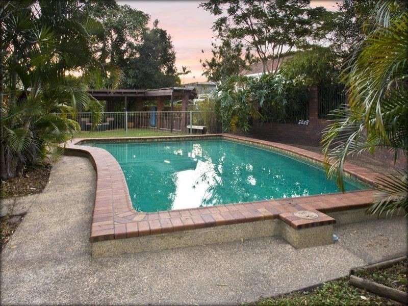 18 Desanne Place, Moorooka QLD 4105