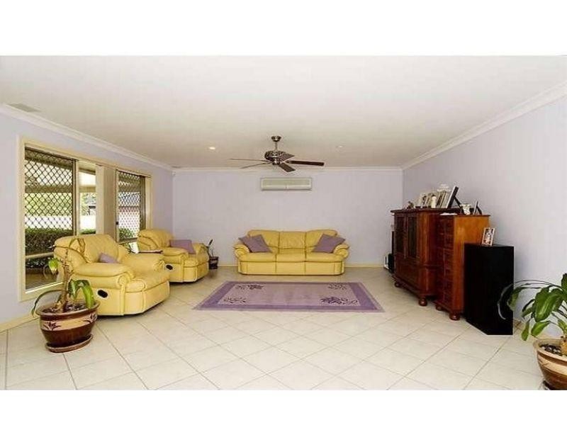 40 James Josey Avenue, Springfield Lakes QLD 4300
