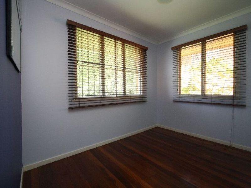 25 Dirkala Street, Mansfield QLD 4122