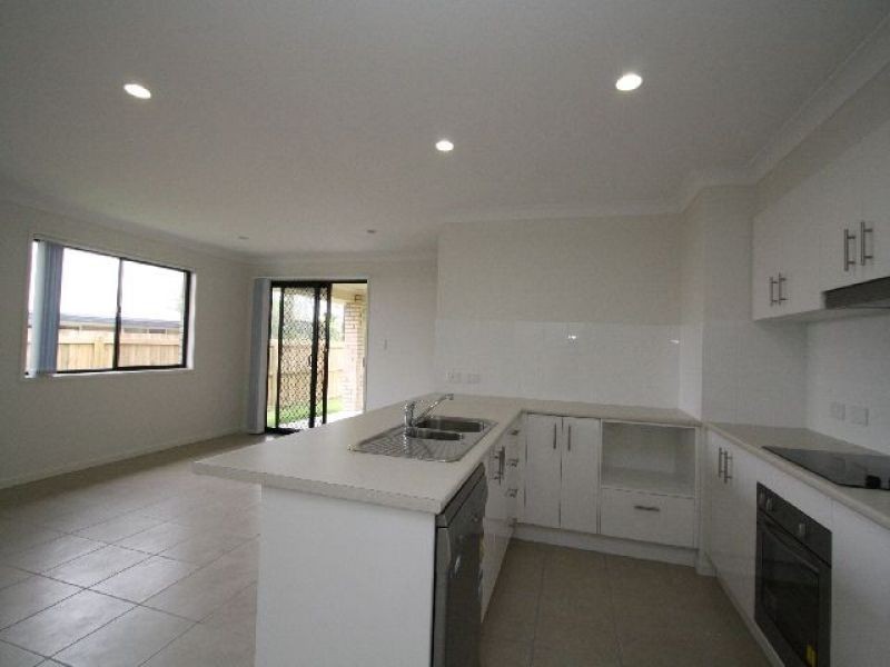 7 Prestige Drive, Marsden QLD 4132