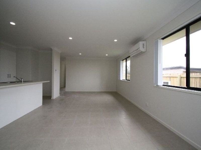 7 Prestige Drive, Marsden QLD 4132