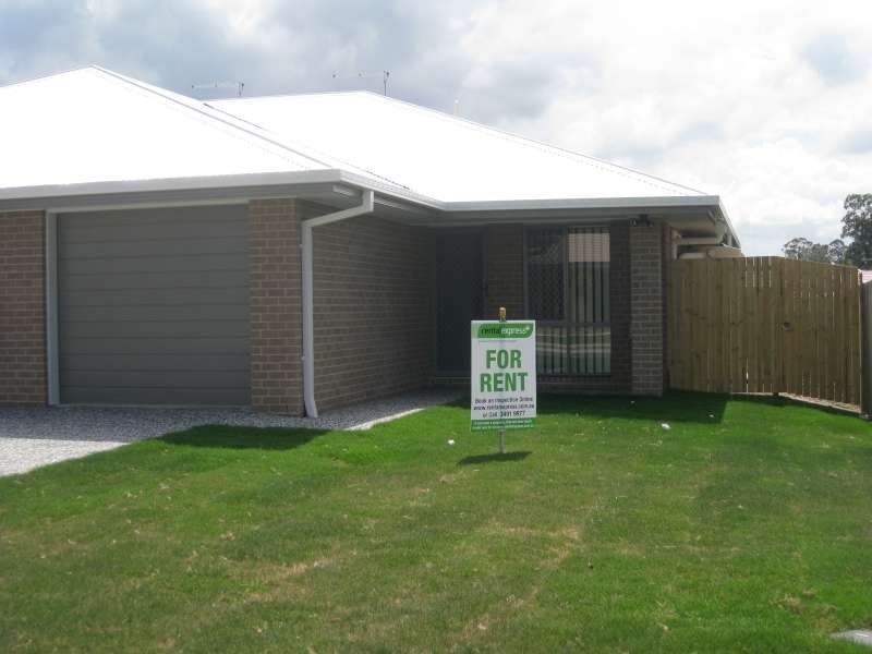 2/8 Telopea Place, Morayfield QLD 4506