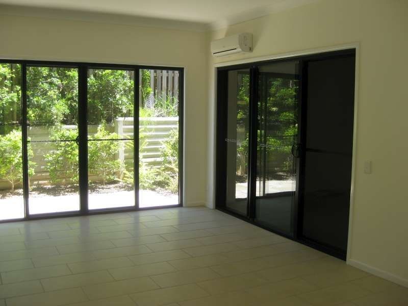 10, 3 Swordgrass Court, Kallangur QLD 4503