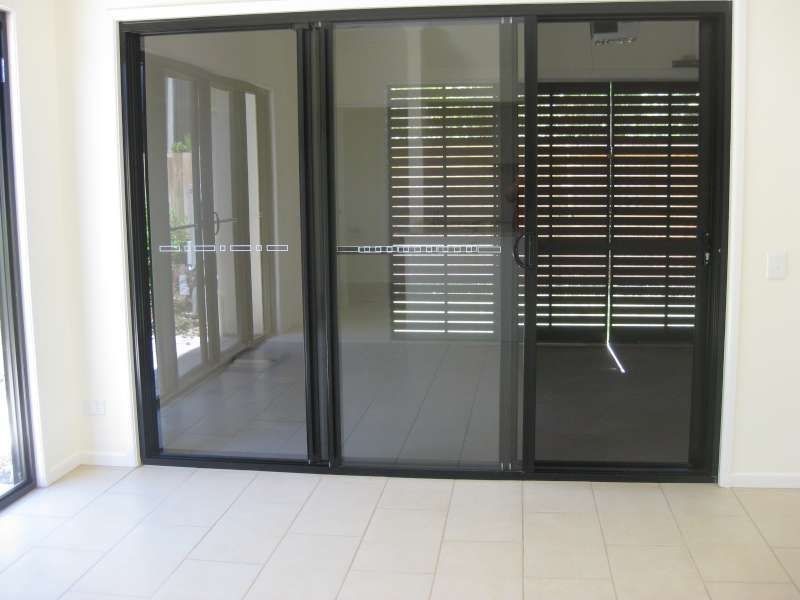 10, 3 Swordgrass Court, Kallangur QLD 4503