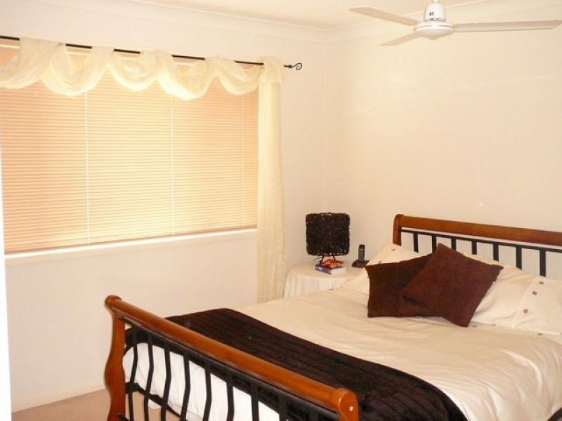 11, 64 Brown Street, Labrador QLD 4215