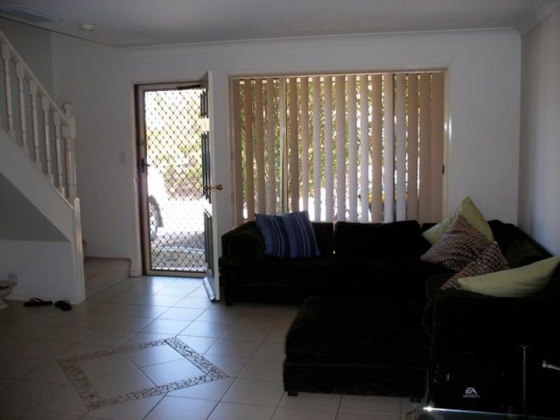 11, 64 Brown Street, Labrador QLD 4215