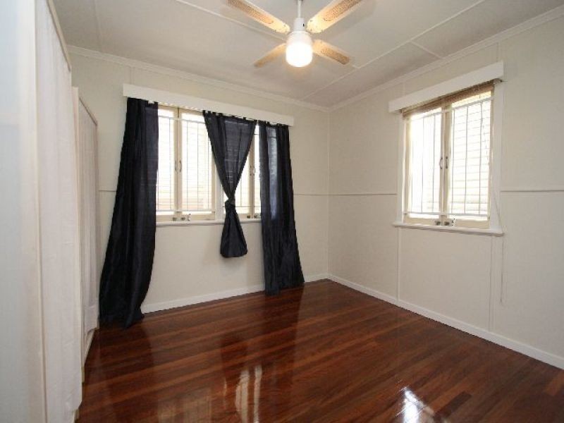 90 Lindwall Street, Upper Mount Gravatt QLD 4122