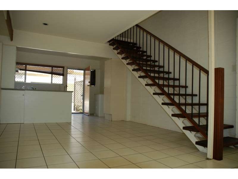 7/23 River Terrace, Surfers Paradise QLD 4217