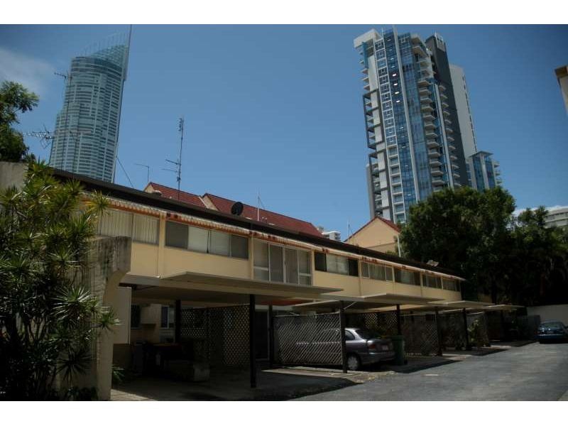7/23 River Terrace, Surfers Paradise QLD 4217