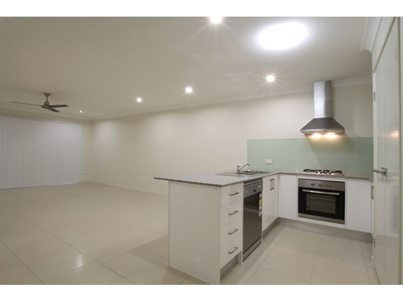 1/3 Apache Street, Dakabin QLD 4503