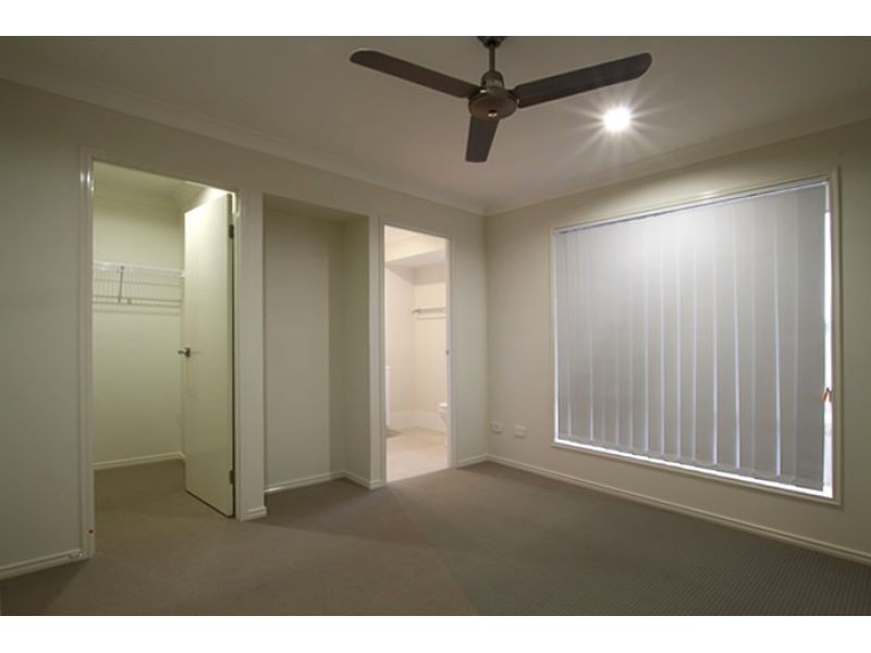 1/3 Apache Street, Dakabin QLD 4503