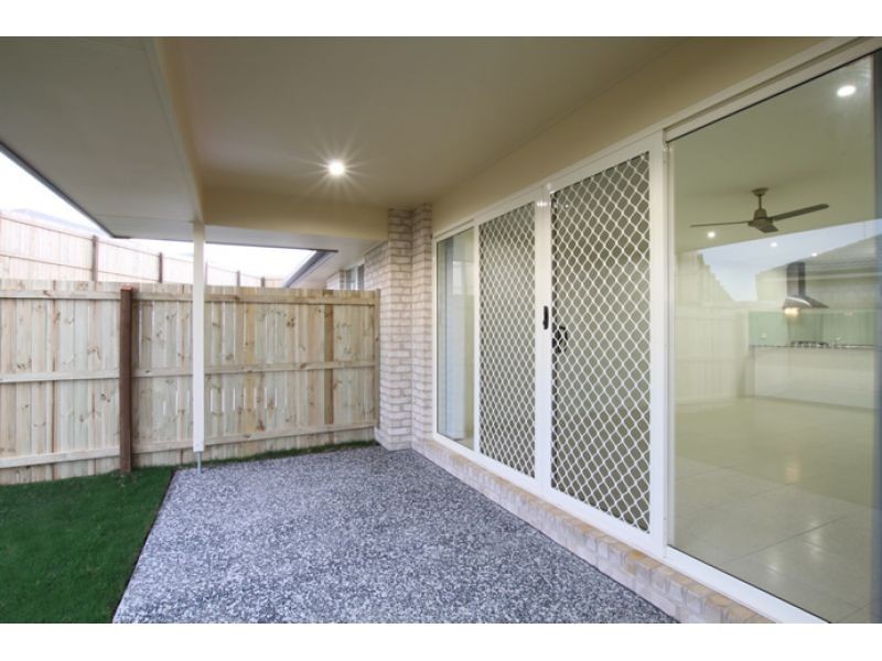 1/3 Apache Street, Dakabin QLD 4503