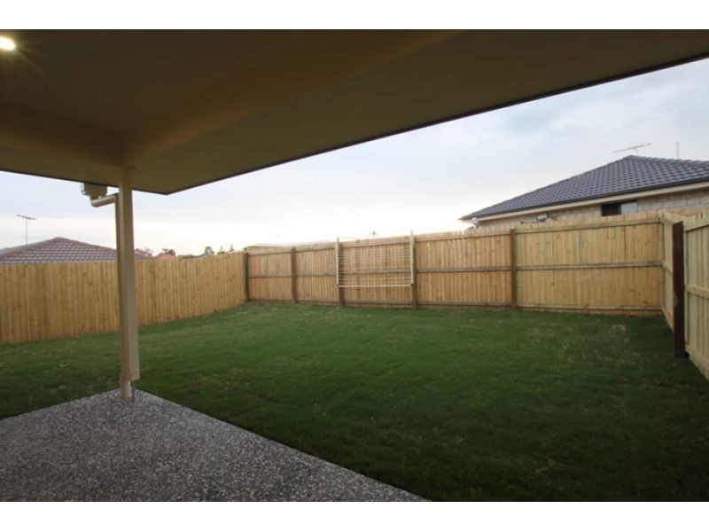1/3 Apache Street, Dakabin QLD 4503