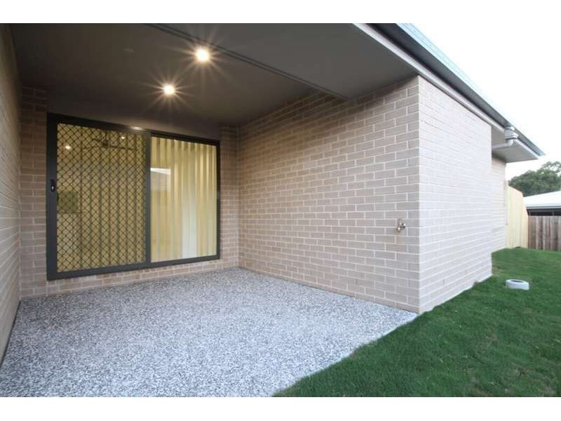 2/98 Pauls Road, Upper Caboolture QLD 4510