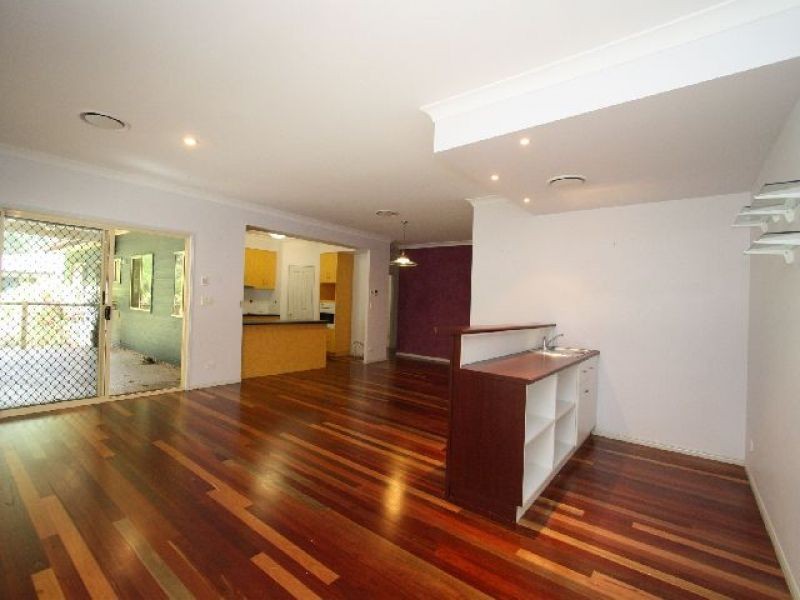 8 Kangan Court, Shailer Park QLD 4128