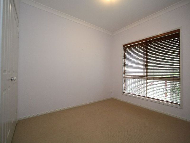 8 Kangan Court, Shailer Park QLD 4128