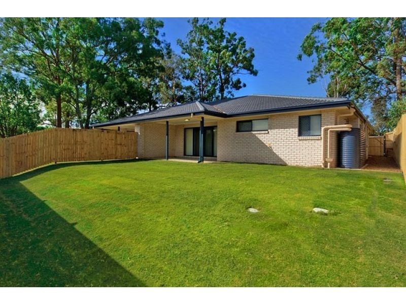 2/13 Robert Street, Loganlea QLD 4131