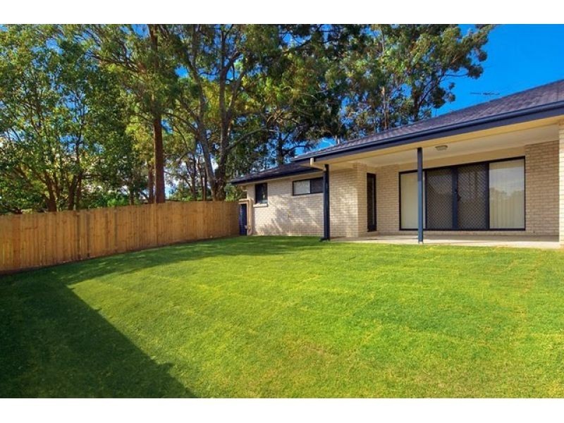 2/13 Robert Street, Loganlea QLD 4131