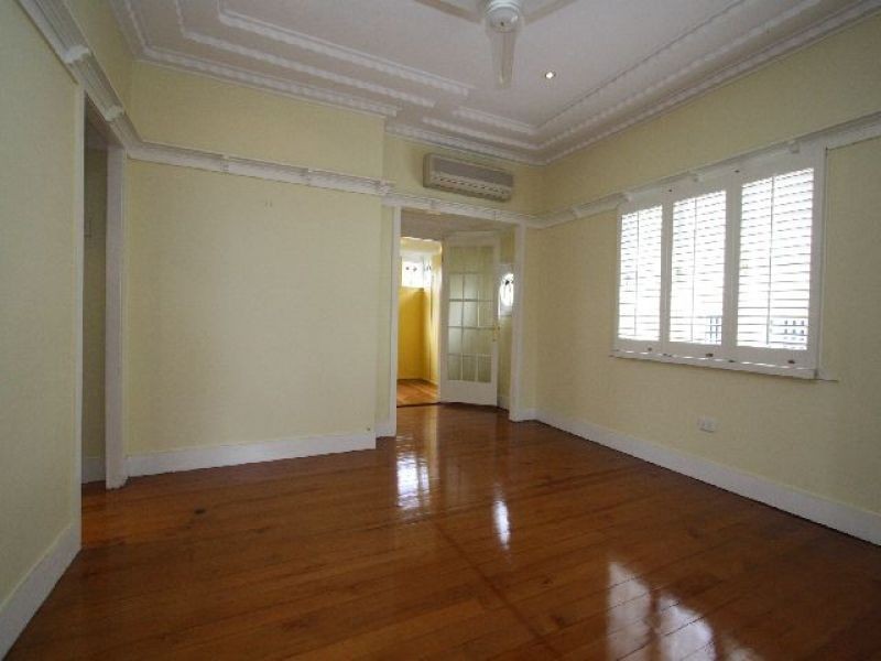 38 Audrey Street, Camp Hill QLD 4152