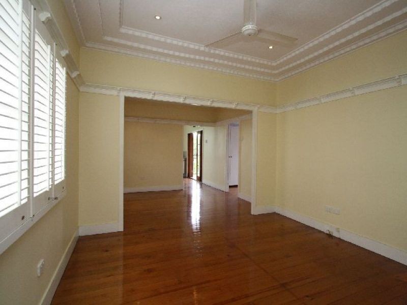 38 Audrey Street, Camp Hill QLD 4152