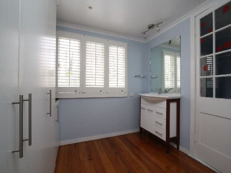 38 Audrey Street, Camp Hill QLD 4152