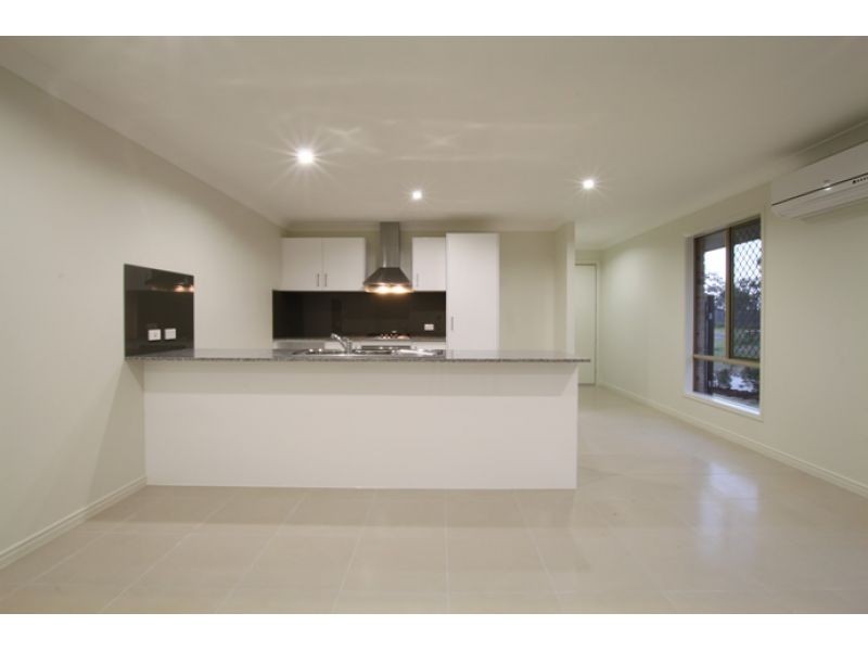 1/2 Danica Court, Morayfield QLD 4506