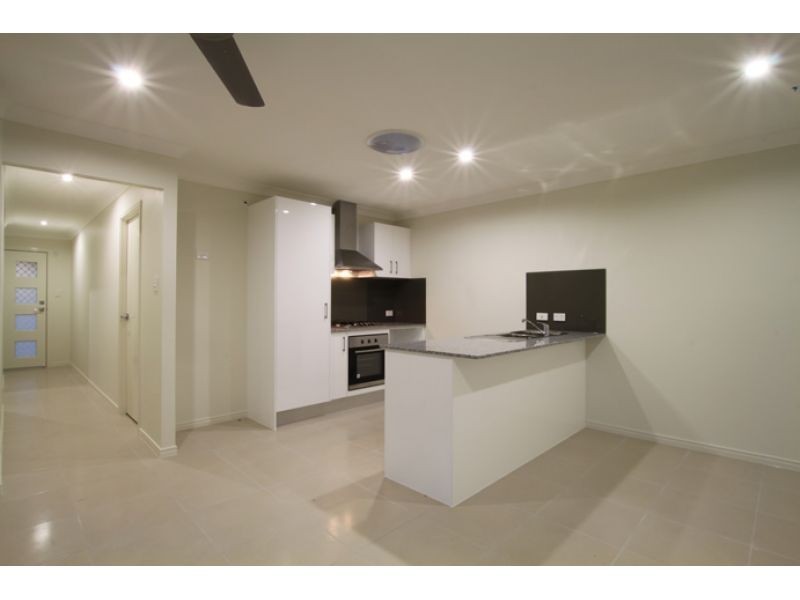 2/2 Danica Court, Morayfield QLD 4506