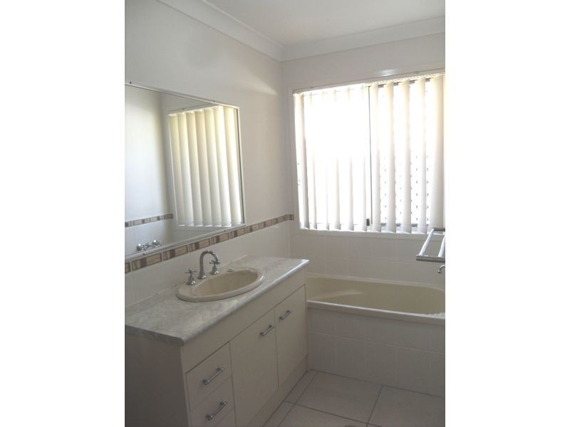 37 Henzell Street, Redcliffe QLD 4020