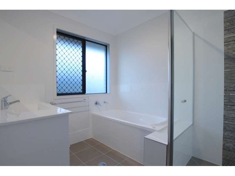 19 Bein Close, Narangba QLD 4504