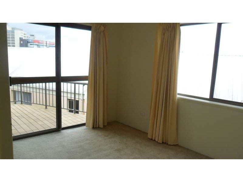 12/79 Queen Street, Southport QLD 4215
