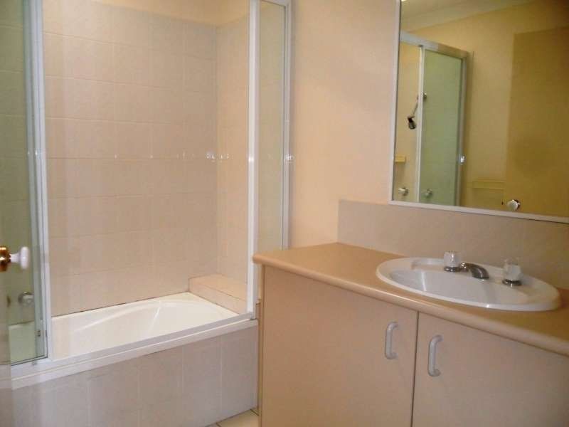 33 Jamieson Drive, Parkwood QLD 4214