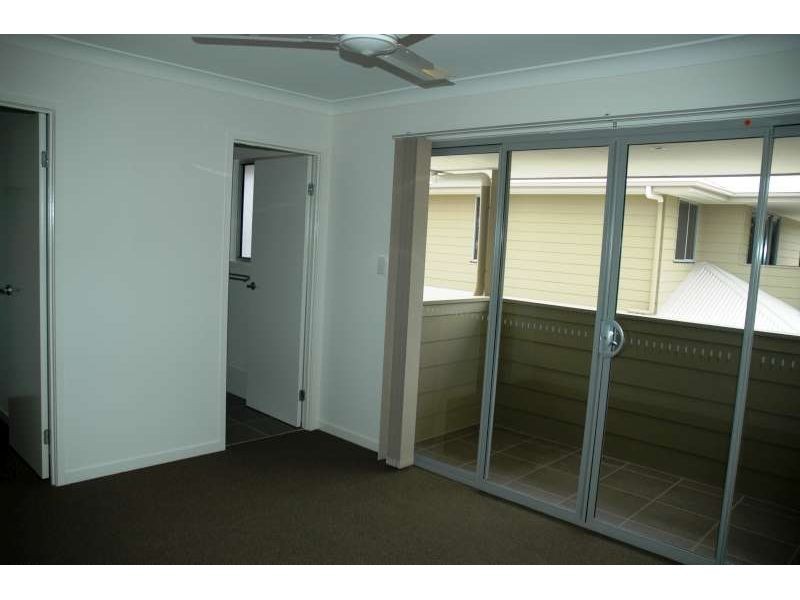 1/76 Eugeree Street, Southport QLD 4215