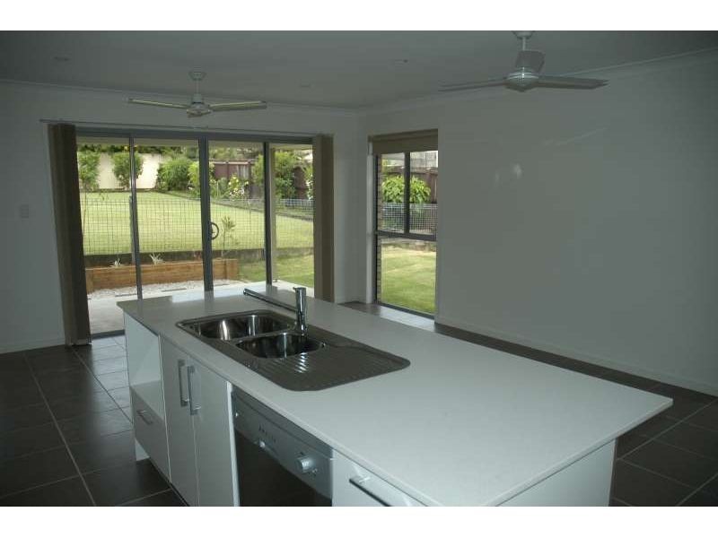 1/76 Eugeree Street, Southport QLD 4215