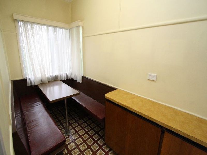 54 Emma Street, Holland Park West QLD 4121