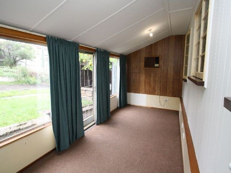 54 Emma Street, Holland Park West QLD 4121