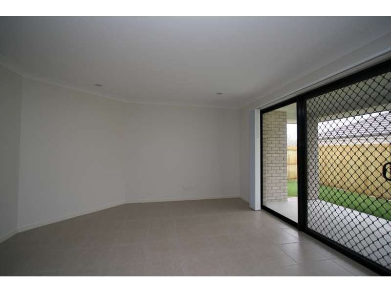 27 Prestige Drive, Marsden QLD 4132