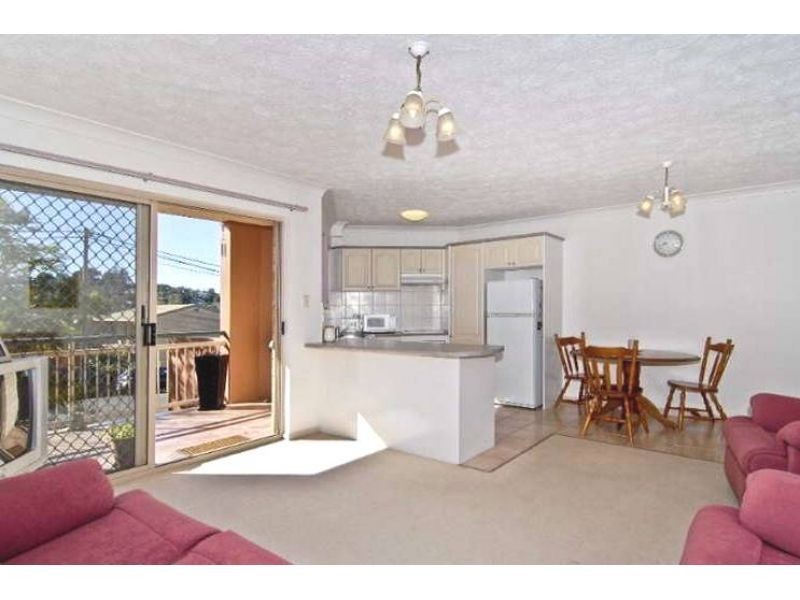 2/24 Terrace Street, Newmarket QLD 4051